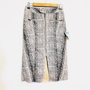 NWT Fate Zip Front Snake Print Skirt Women Size Small Color Black/Tan